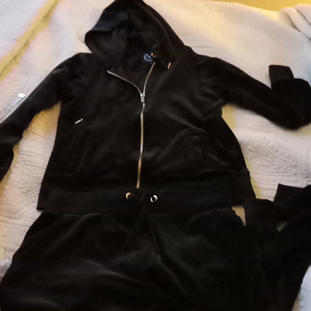 Black Velour jogger set Skims tag
